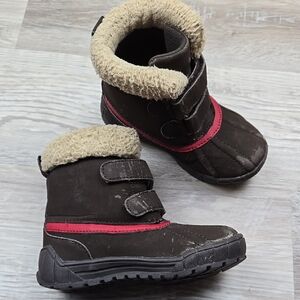 Boys 8 Brown and Red Kids Winter Boots